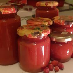 Csipkebogyó lekvár